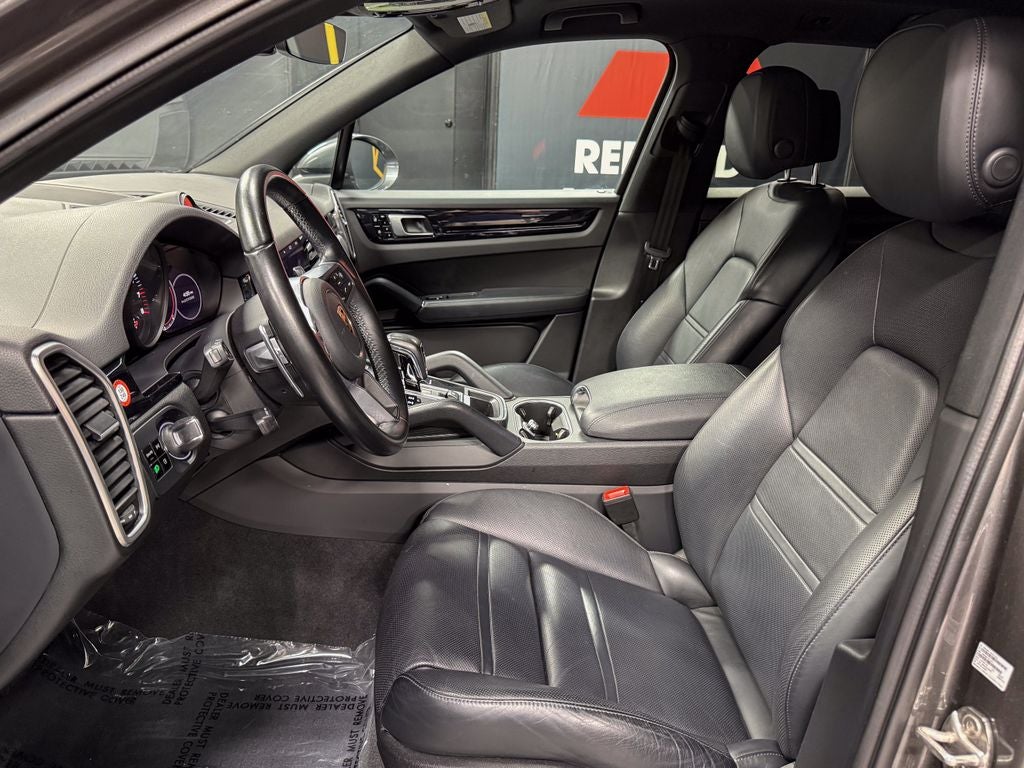 2021 Porsche Cayenne Base