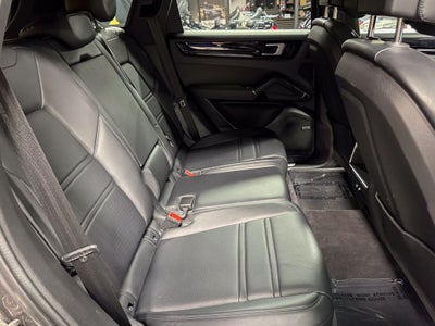 2021 Porsche Cayenne Base
