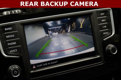 2016 Volkswagen Golf R Base 4Motion