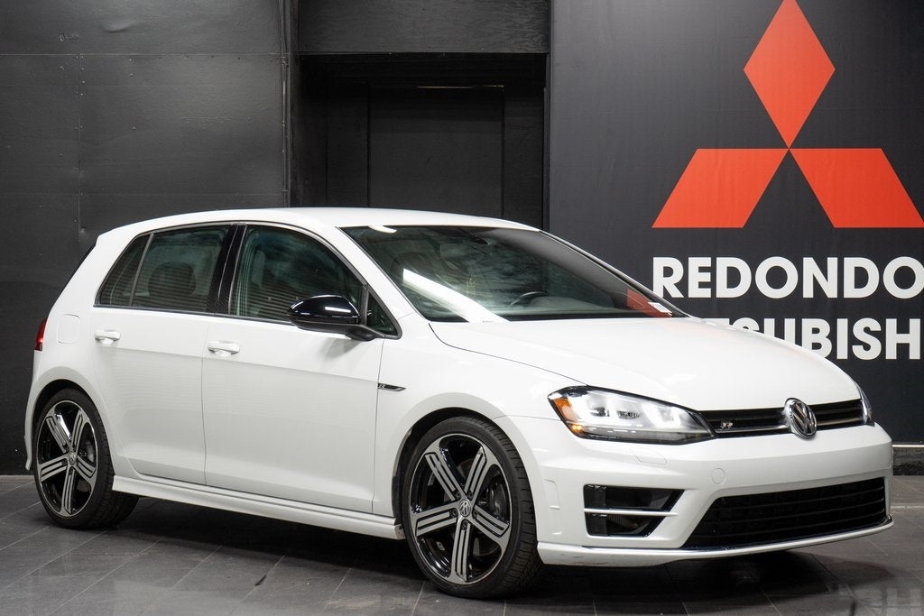 2016 Volkswagen Golf R Base 4Motion