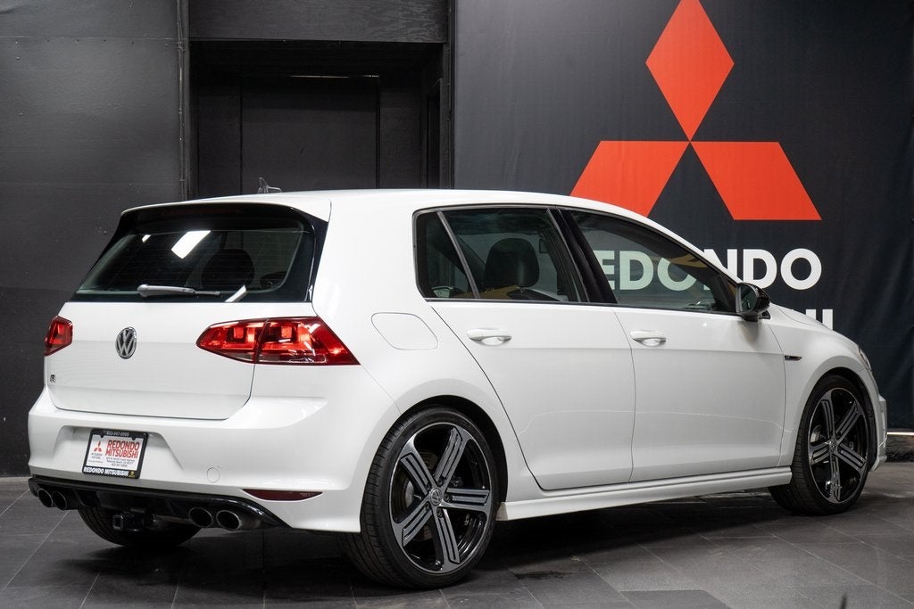 2016 Volkswagen Golf R Base 4Motion