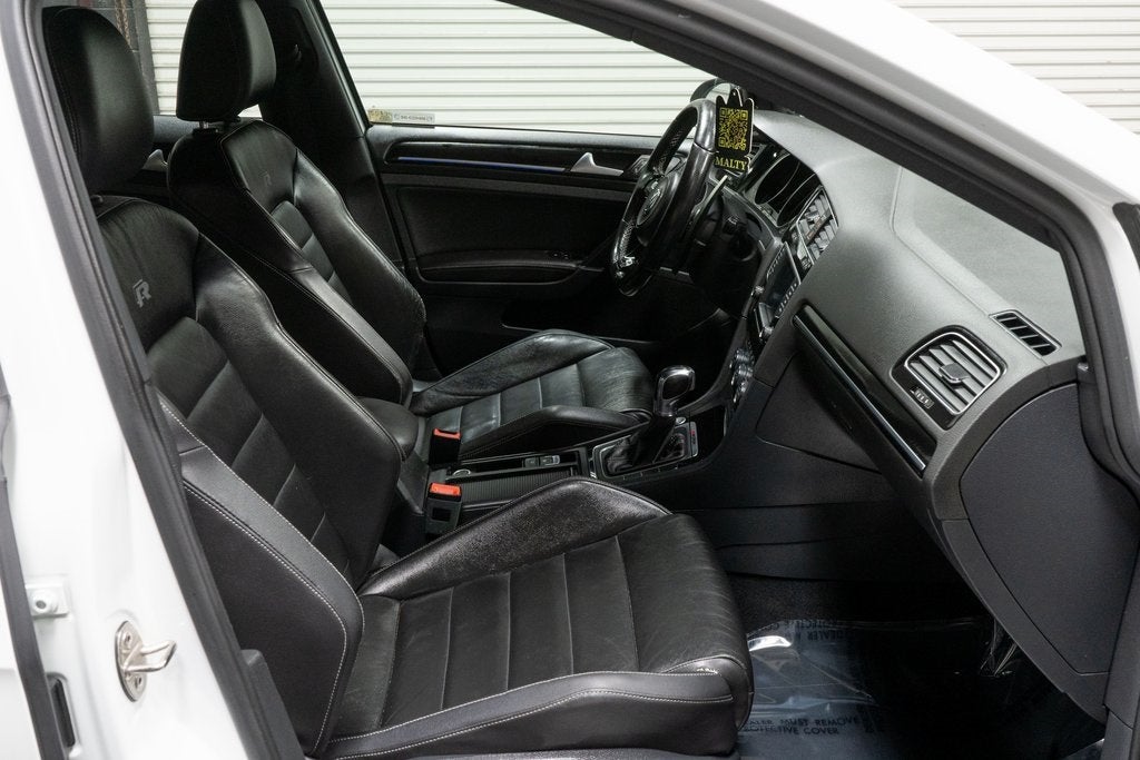 2016 Volkswagen Golf R Base 4Motion