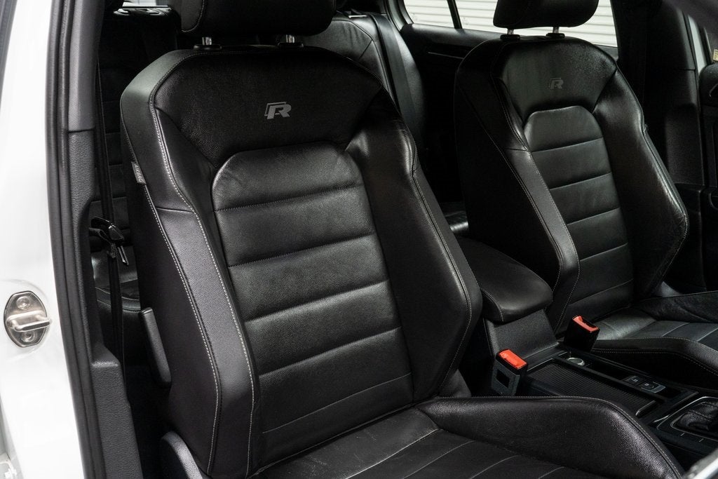 2016 Volkswagen Golf R Base 4Motion