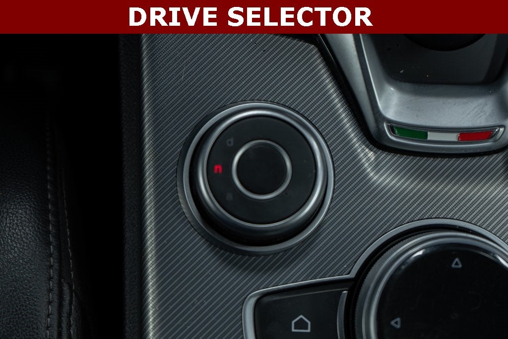 2022 Alfa Romeo Stelvio Veloce