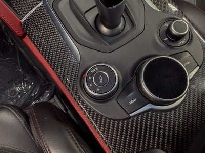 2019 Alfa Romeo Stelvio Quadrifoglio