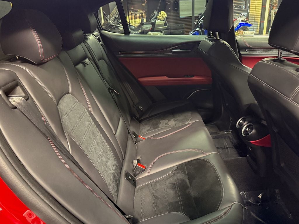 2019 Alfa Romeo Stelvio Quadrifoglio