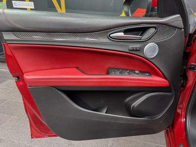 2019 Alfa Romeo Stelvio Quadrifoglio