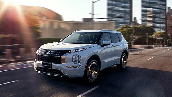 2023 Outlander | Redondo Mitsubishi in Redondo Beach CA